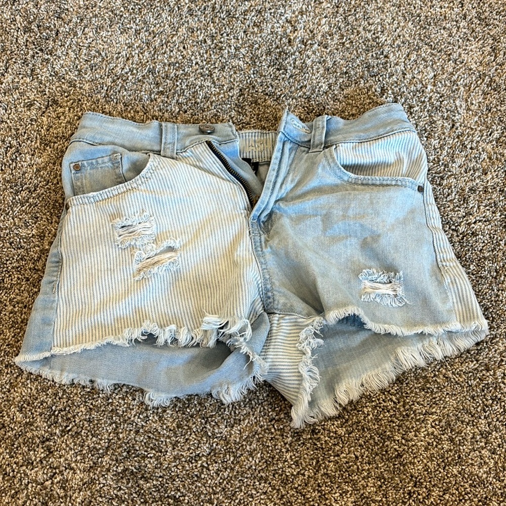 Women’s size 25 Jean shorts